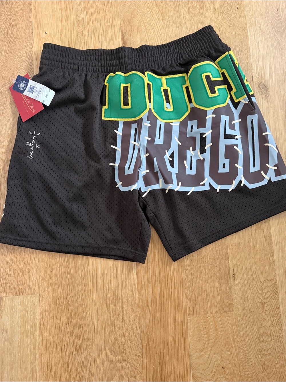 Mitchell & Ness Black Oregon Ducks Graphic Mesh Shorts